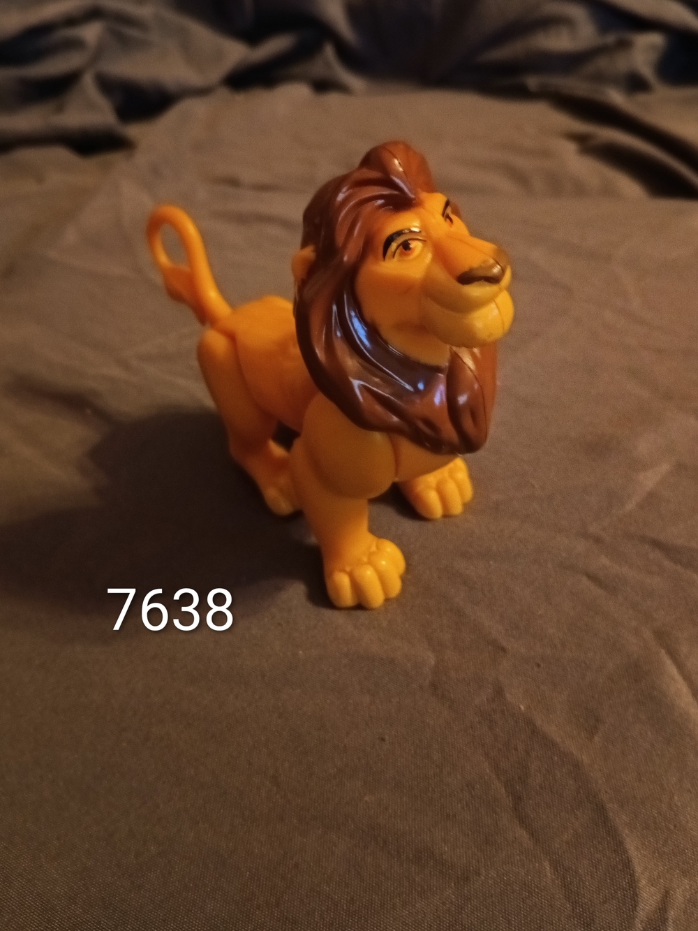 3 Burger King Lion King Toys
